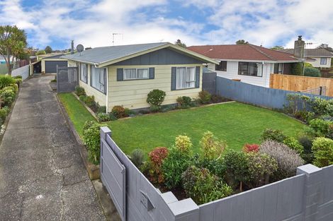 Photo of property in 55 Acacia Street, Kelvin Grove, Palmerston North, 4414