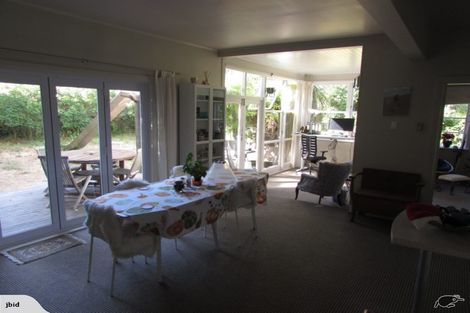 Photo of property in 404 Muritai Road, Eastbourne, Lower Hutt, 5013