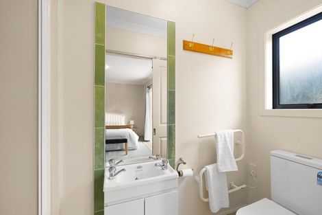 Photo of property in 44 Catalina Drive, Melville, Hamilton, 3206