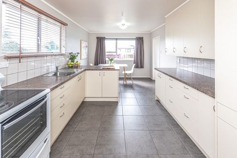 Photo of property in 4a Tainui Street, Castlecliff, Whanganui, 4501