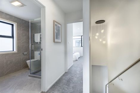 Photo of property in 3/25 Swanson Road, Henderson, Auckland, 0610