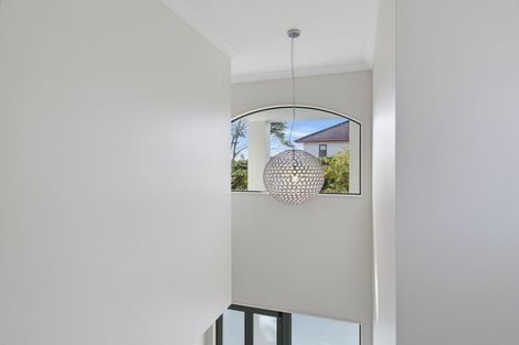 Photo of property in 6 Chadlington Avenue, Henderson, Auckland, 0612