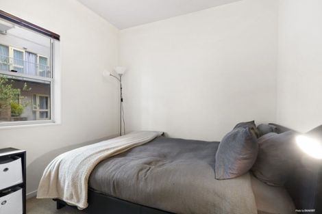 Photo of property in Luxford Villas, 105/72 Herald Street, Berhampore, Wellington, 6023