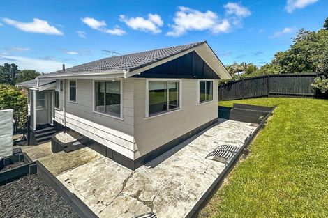Photo of property in 61 Sunline Avenue, Massey, Auckland, 0614