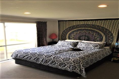 Photo of property in 13a Karaka Street, New Lynn, Auckland, 0600