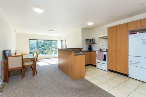 Photo of property in The Haven, 14/120 Beach Haven Road, Beach Haven, Auckland, 0626