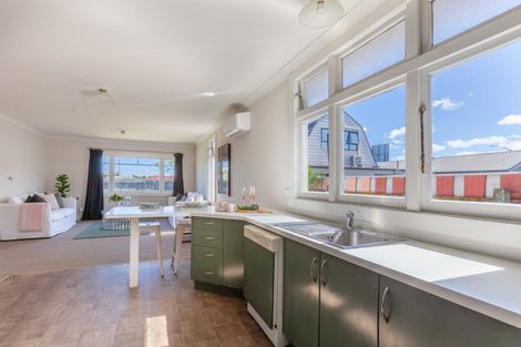 Photo of property in 106 Meeanee Road, Taradale, Napier, 4112