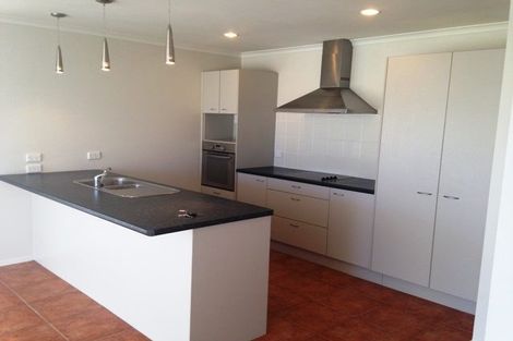 Photo of property in 63 Pyle Road West, One Tree Point, 0118