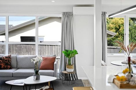 Photo of property in 142 Tuhikaramea Road, Dinsdale, Hamilton, 3204