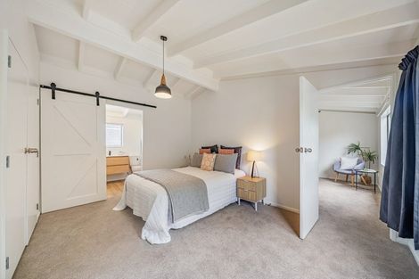 Photo of property in 13 King Charles Drive, Kingsley Heights, Upper Hutt, 5018