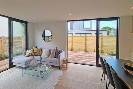 Photo of property in 2/23 Strowan Avenue, Fairfield, Hamilton, 3214