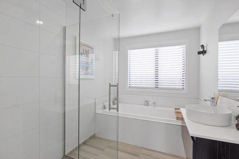 Photo of property in 12 Ardrossan Way, Tai Tapu, 7672