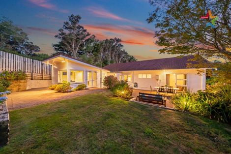 Photo of property in 52 Homewood Avenue, Karori, Wellington, 6012