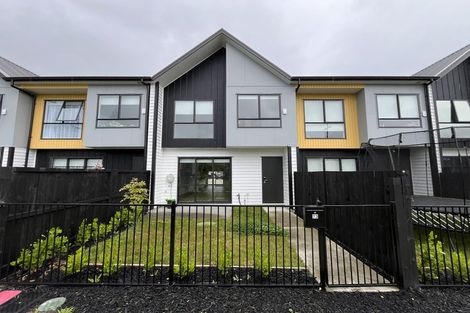 Photo of property in 73 Papatupu Way, Kumeu, 0810