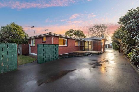 Photo of property in 21 Inwoods Road, Parklands, Christchurch, 8083