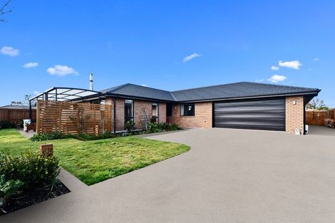 Photo of property in 4 Atutahi Street, Hurdon, New Plymouth, 4310