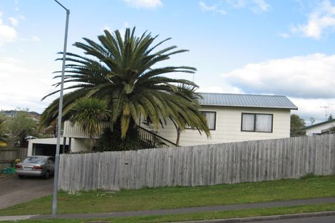 Photo of property in 10 James Cook Drive, Welcome Bay, Tauranga, 3112