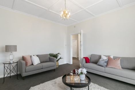 Photo of property in 43a Cambridge Terrace, Waiwhetu, Lower Hutt, 5010