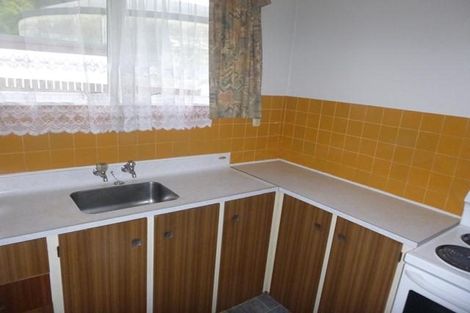 Photo of property in 2/170 Major Drive, Kelson, Lower Hutt, 5010