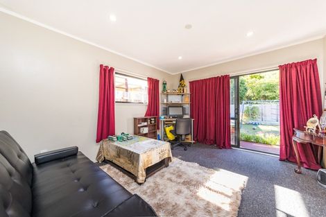 Photo of property in 33 Seddon Street, Takaro, Palmerston North, 4412