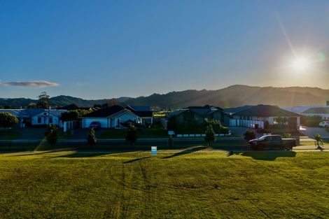 Photo of property in 23 Awatea Drive, Whitianga, 3510