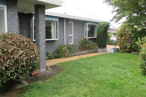 Photo of property in 3 Pyatt Place, Redwood, Christchurch, 8051