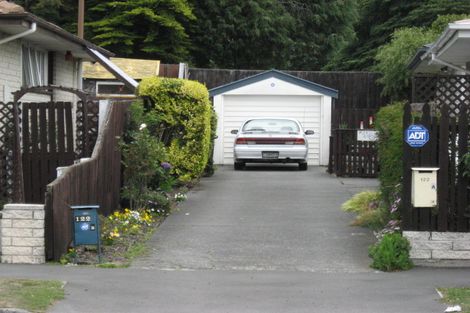 Photo of property in 2/122a Hay Street, Bromley, Christchurch, 8062