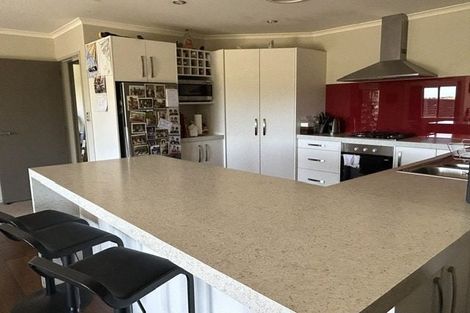 Photo of property in 34 Sumner Terrace, Aotea, Porirua, 5024