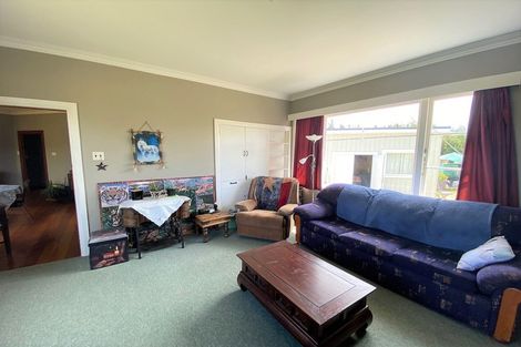 Photo of property in 1 Henderson Street, Dannevirke, 4930
