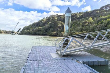 Photo of property in 90 Cedar Terrace, Stanmore Bay, Whangaparaoa, 0932