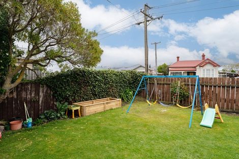 Photo of property in 63a Royal Crescent, Saint Kilda, Dunedin, 9012