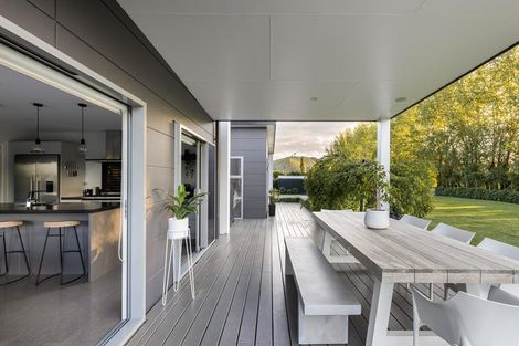 Photo of property in 5 Royal Ascot Drive, Papamoa Beach, Te Puke, 3187