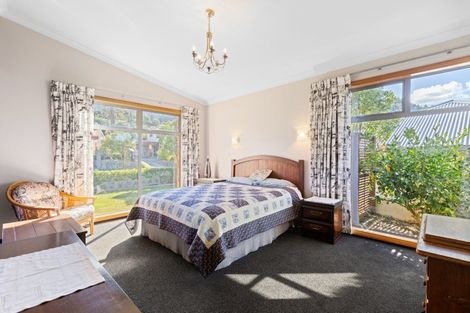 Photo of property in 26 Gravesend Place, Picton, 7220