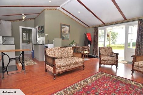 Photo of property in 274 Clevedon Kawakawa Road, Clevedon, Papakura, 2585