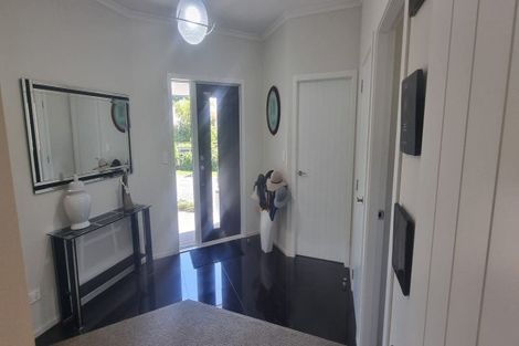 Photo of property in 4 Waka Lane, Martinborough, 5711