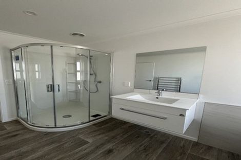 Photo of property in 21 Waitaria Terrace, Aotea, Porirua, 5024