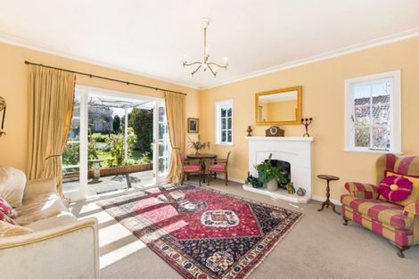 Photo of property in 14 Korau Road, Greenlane, Auckland, 1051