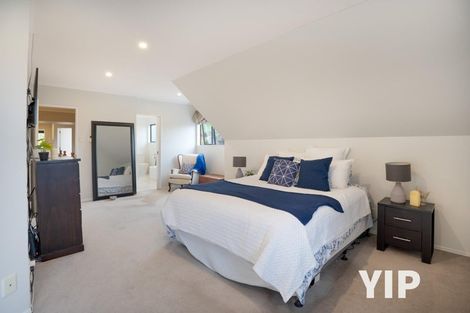 Photo of property in 85 Woodman Drive, Tawa, Wellington, 5028