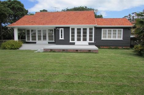 Photo of property in 26 Laurence Street, Manly, Whangaparaoa, 0930