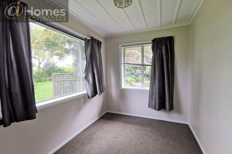 Photo of property in 6 Moontide Road, Kumeu, 0892