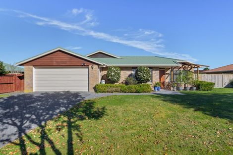 Photo of property in 33 Cate Road, Rototuna North, Hamilton, 3210