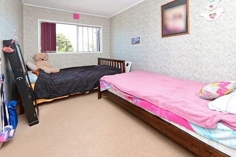 Photo of property in 5 Bundena Place, Clendon Park, Auckland, 2103