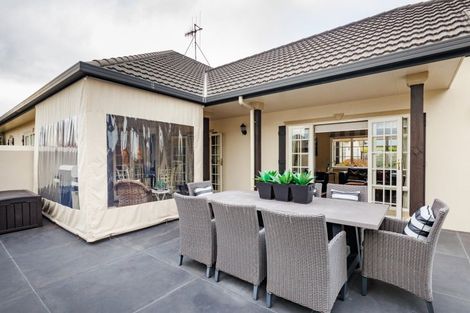 Photo of property in 35 Cashmere Drive, Fitzherbert, Palmerston North, 4410