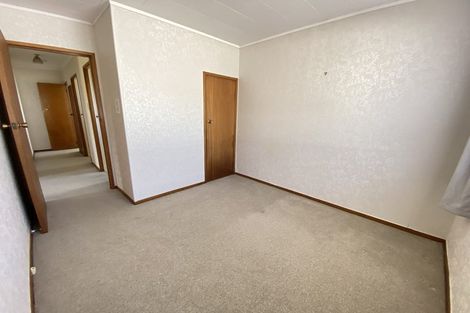 Photo of property in 60 Casuarina Road, Half Moon Bay, Auckland, 2012