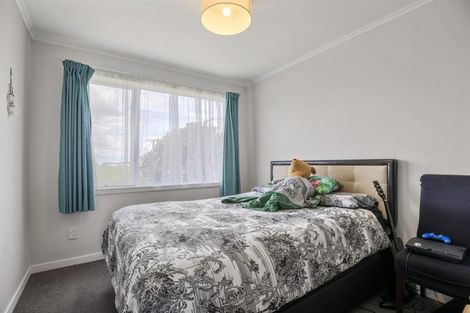 Photo of property in 18 Farnborough Crescent, Mangere, Auckland, 2022