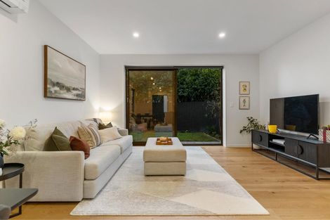 Photo of property in 6/82 East Coast Road, Milford, Auckland, 0620