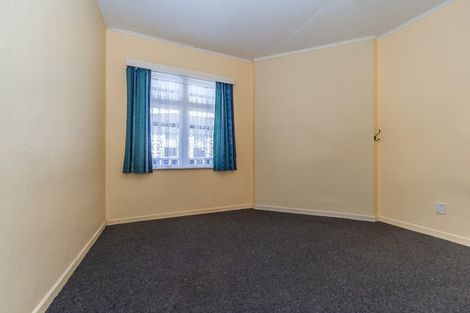 Photo of property in 53 Tauhinu Road, Miramar, Wellington, 6022