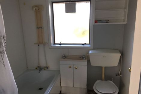 Photo of property in 6/126 Lynwood Road, New Lynn, Auckland, 0600