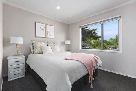 Photo of property in 17a Gloucester Street, Cannons Creek, Porirua, 5024
