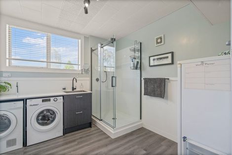 Photo of property in 2268 Ohai Clifden Highway, Orawia, Otautau, 9682